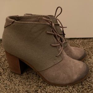 Toms Lunata Tan Suede Booties